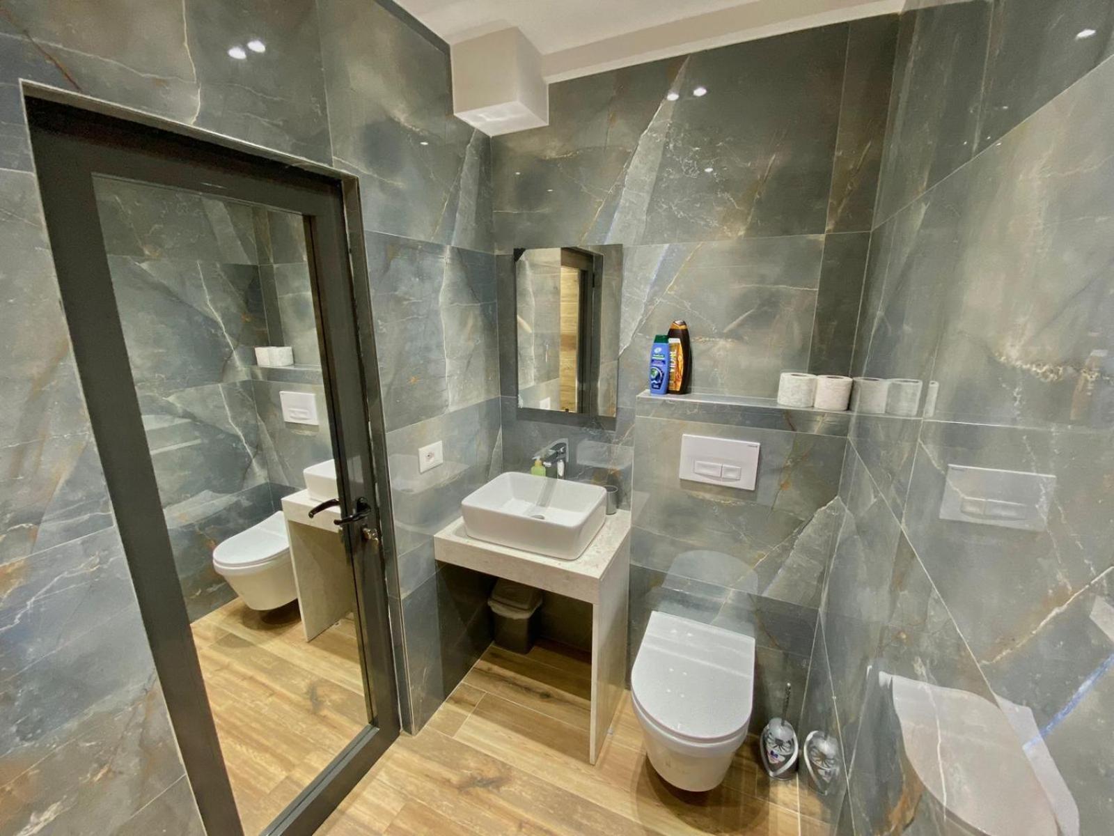 Mara Central Apartment 3 Тирана Экстерьер фото